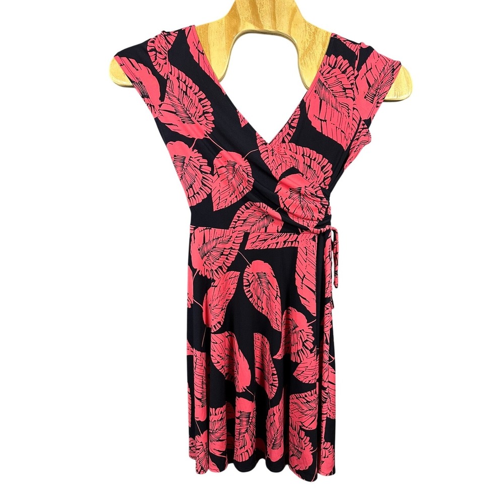 Maggy London Petite Pink Navy Tropical Leaf Faux Wrap Dress 8P Cap Sleeve Summer